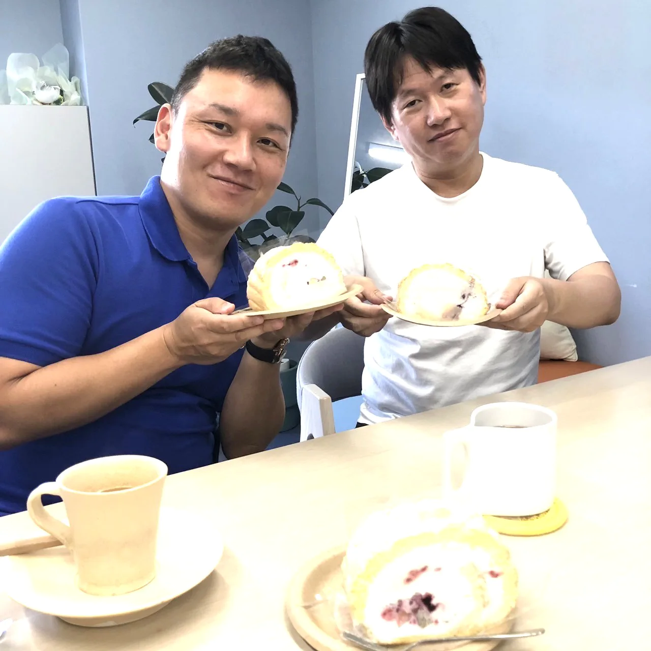 『今日は午後からツーピース井上さんと打合せ🌈』ナナイロブログサムネイル