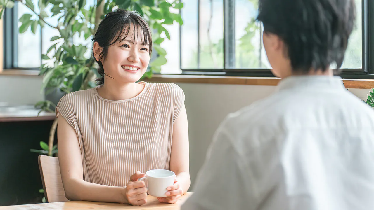 『先の見えない時代の婚活、「公務員」との結婚を望むあなたに届けたい現実と「本当の安定」の叶え方』ナナイロの婚活ブログサムネイル