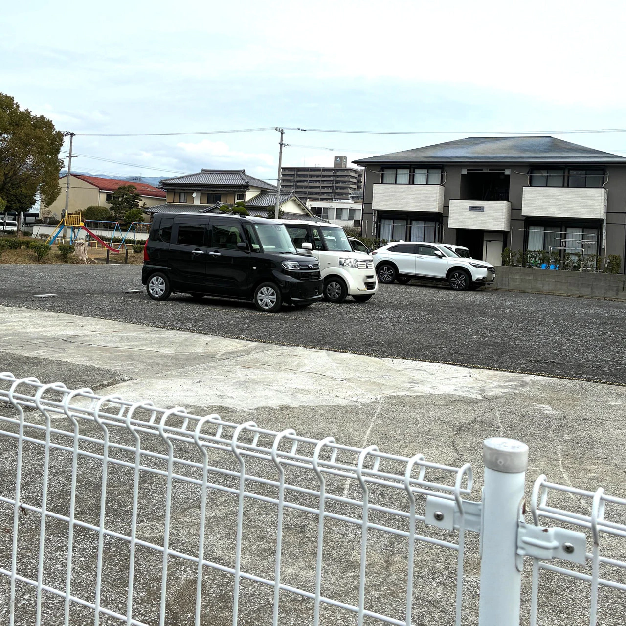 『今日から新駐車場に移転しました🌈』ナナイロブログサムネイル